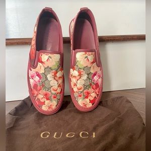 100 % Authentic Gucci shoes!